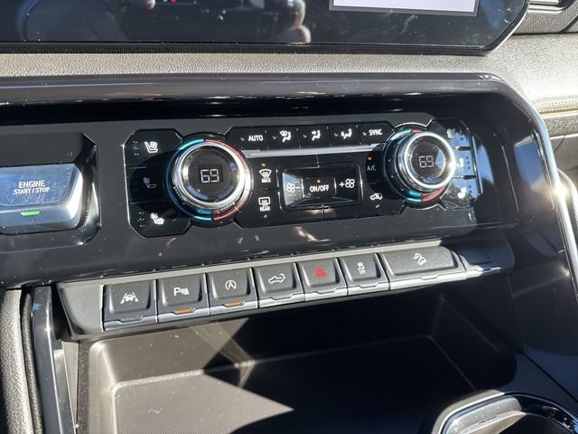 Used 2024 GMC Sierra 1500 AT4 w/ AT4 Premium Package AWD/4WD image 28