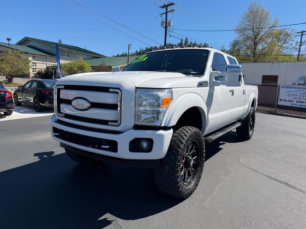 Used 2016 Ford F250 Platinum w/ Platinum Package AWD/4WD image 4