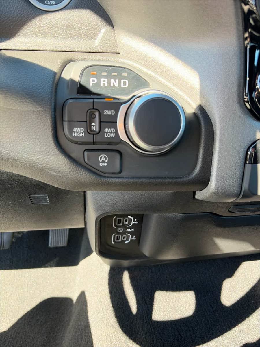 Used 2025 RAM 1500 Tradesman w/ Night Edition AWD/4WD image 27