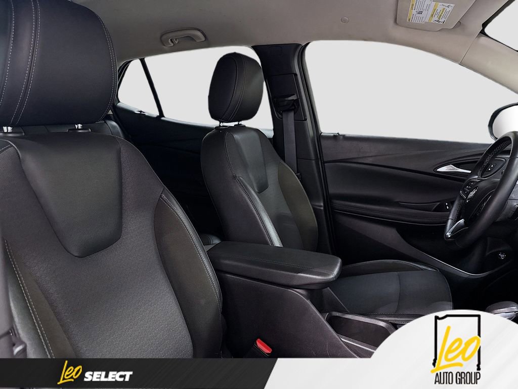 Used 2021 Buick Encore GX Select w/ Advanced Technology Package FWD image 27