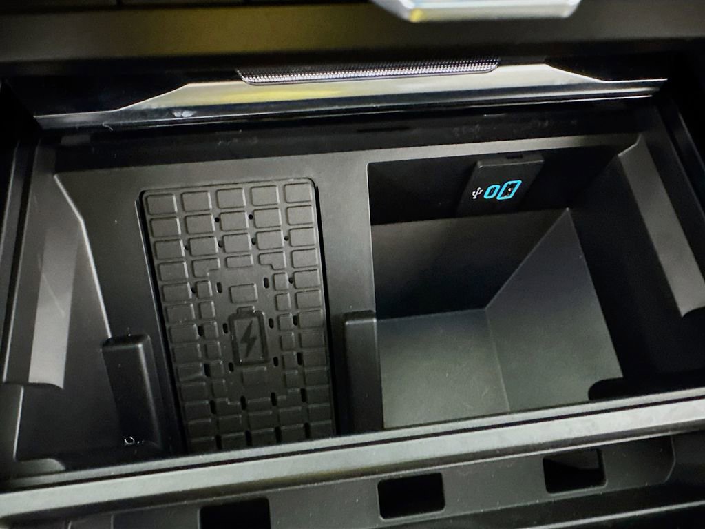 Used 2026 Ford F450 Platinum w/ Platinum Plus Package image 34