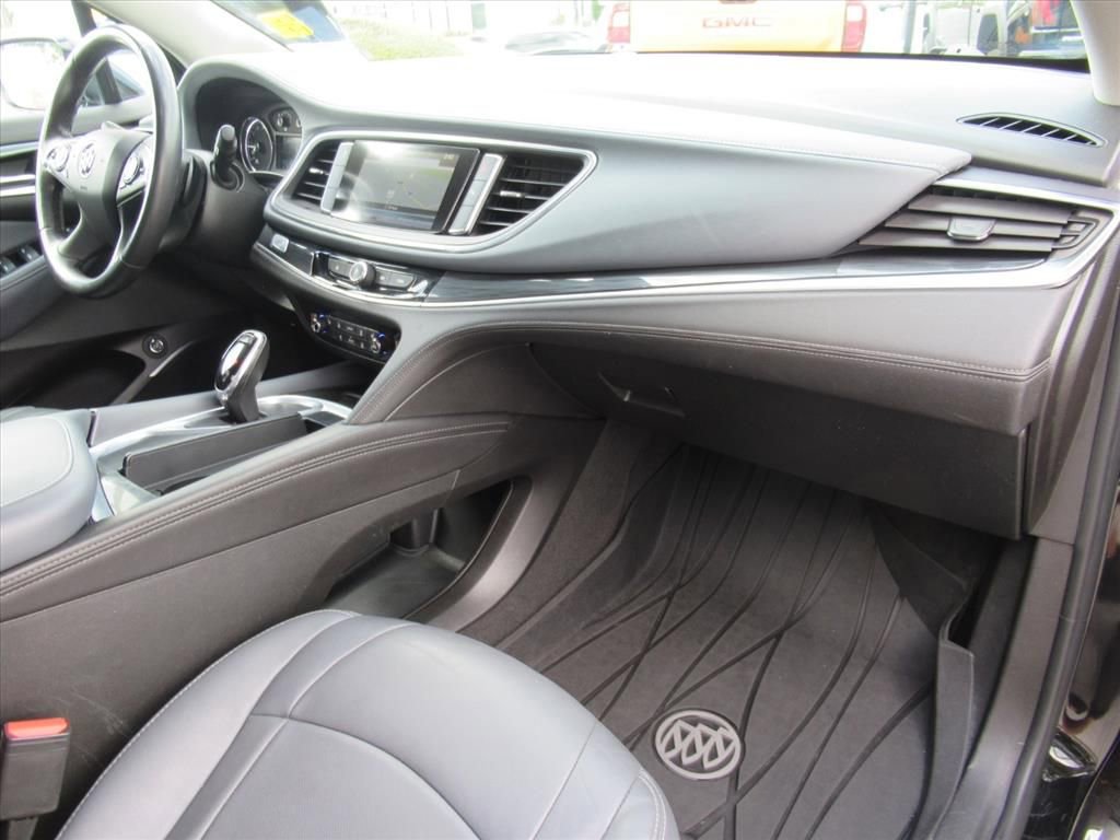Used 2019 Buick Enclave Essence w/ LPO, Sport Appearance Package image 11