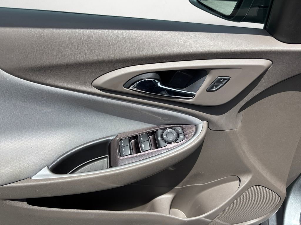 Used 2024 Chevrolet Malibu LT FWD image 23
