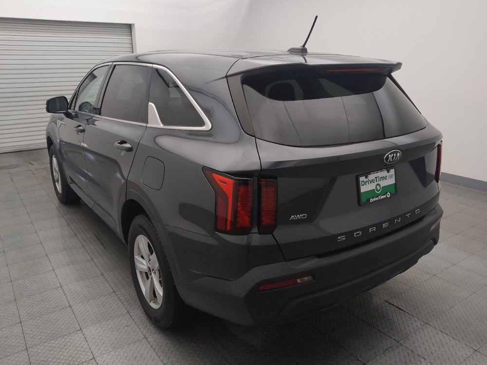 Used 2021 Kia Sorento LX AWD/4WD image 5