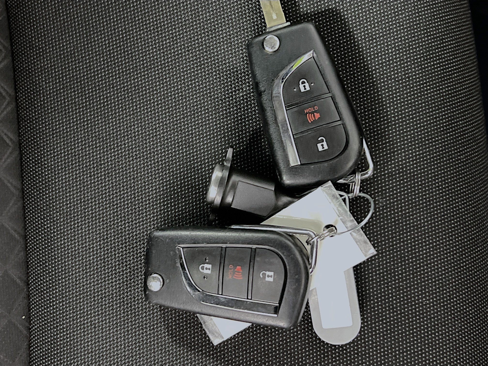 Used 2021 Toyota C-HR LE image 36