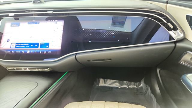 Used 2024 Mercedes-Benz E 350 4MATIC Sedan image 37