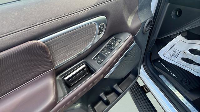New 2026 Ford Expedition Platinum w/ Platinum Ultimate Package image 10