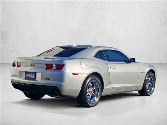 Used 2011 Chevrolet Camaro LS RWD image 5