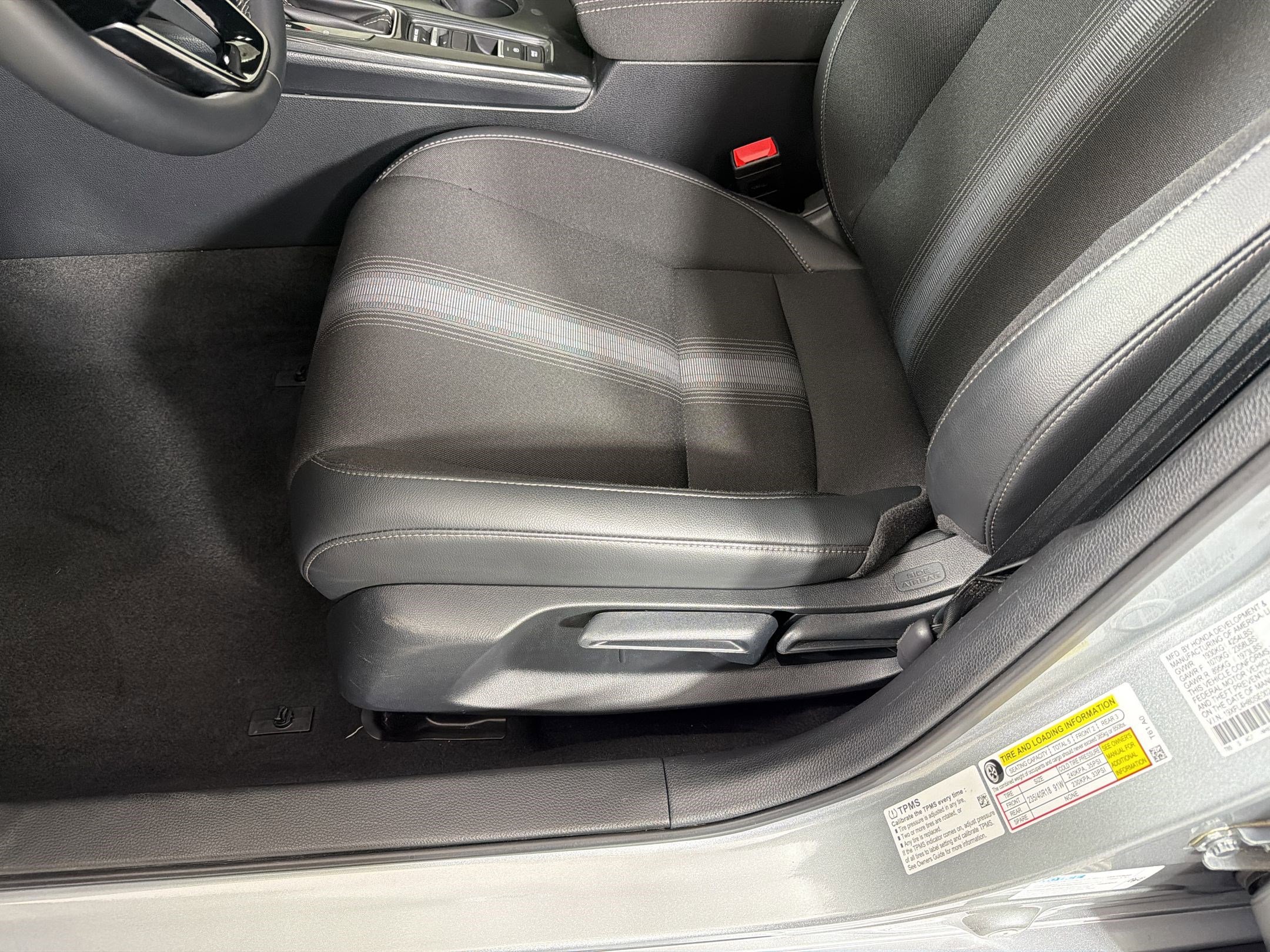 Used 2025 Honda Civic Sport image 12