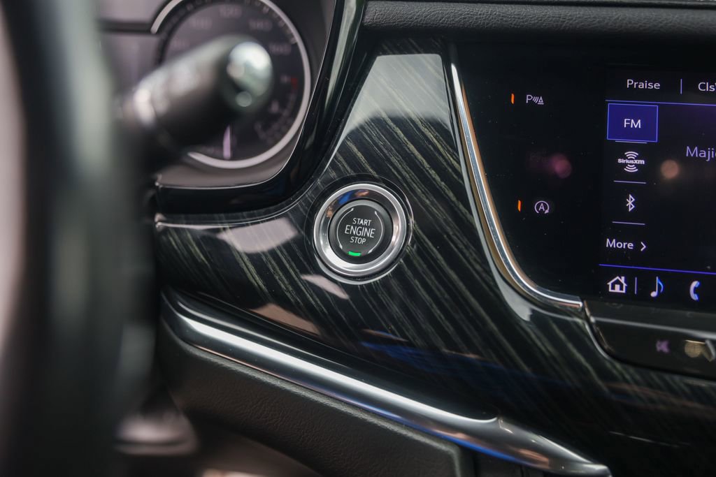 Used 2023 Cadillac XT6 Premium Luxury FWD image 18