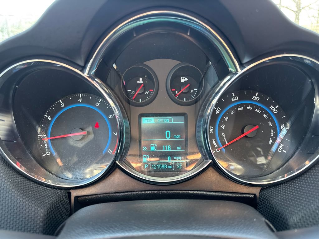 Used 2015 Chevrolet Cruze LTZ w/ Sun, Sound and Sport Package image 15