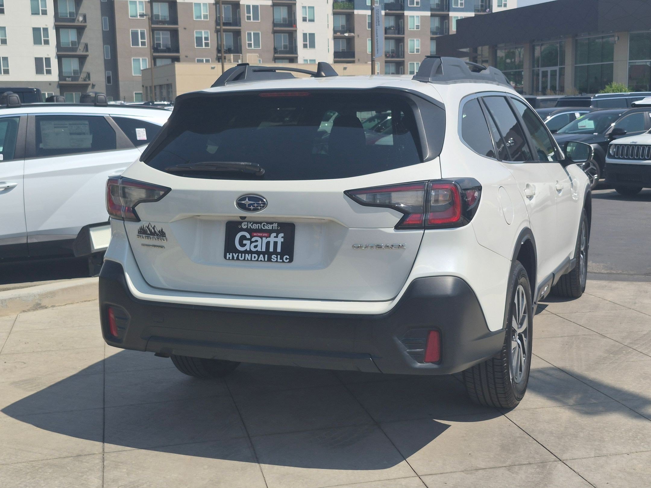 Used 2021 Subaru Outback Premium AWD/4WD image 3