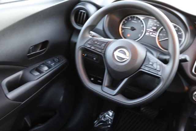 Certified 2025 Nissan Kicks Play S FWD image 21