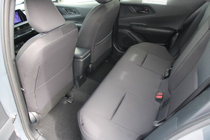 Used 2024 Toyota Prius LE image 13