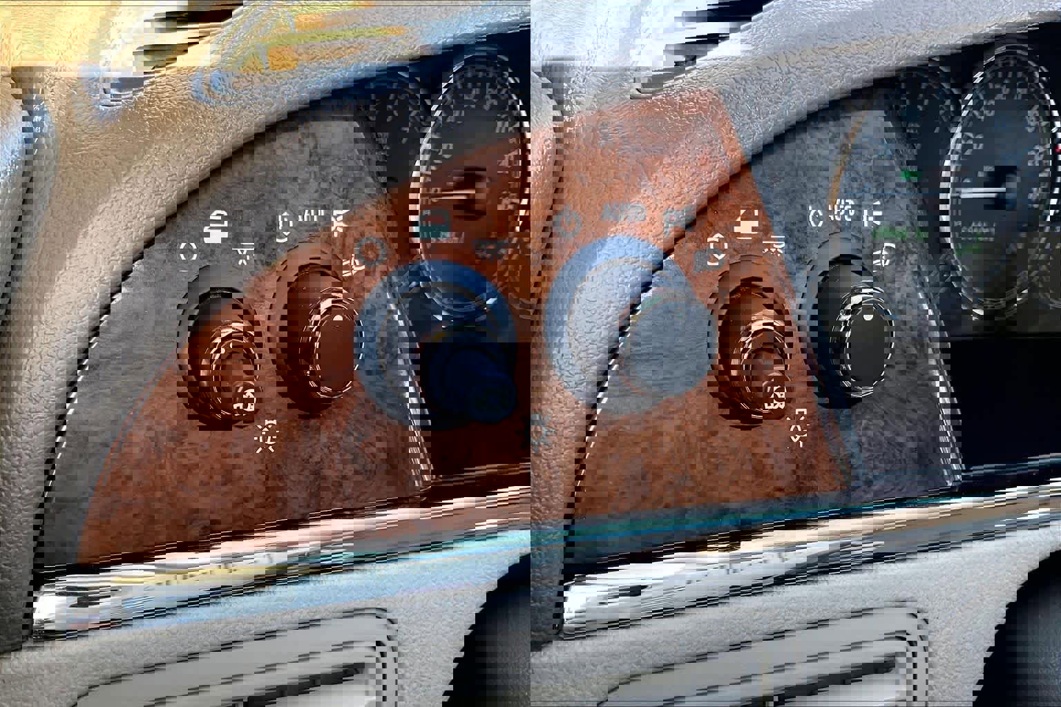 Used 2006 Buick LaCrosse CXL w/ Driver Confidence Package image 32