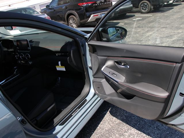 Certified 2025 Nissan Sentra SR w/ SR Premium Package FWD image 30
