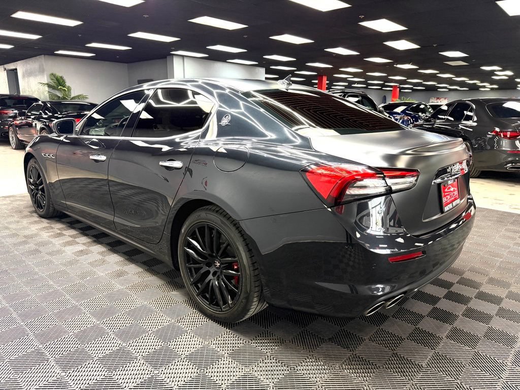 Used 2021 Maserati Ghibli S RWD image 11