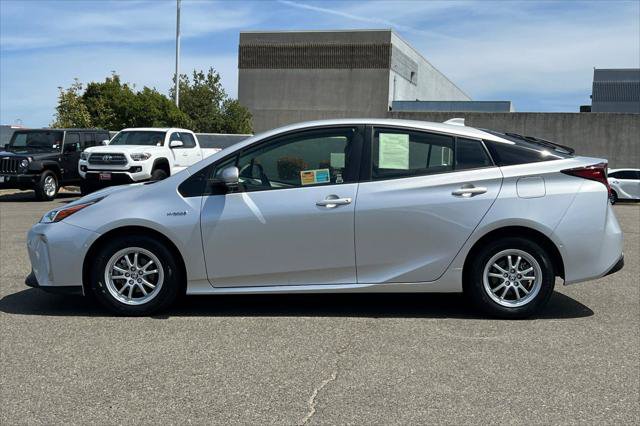 Certified 2021 Toyota Prius LE AWD/4WD image 9