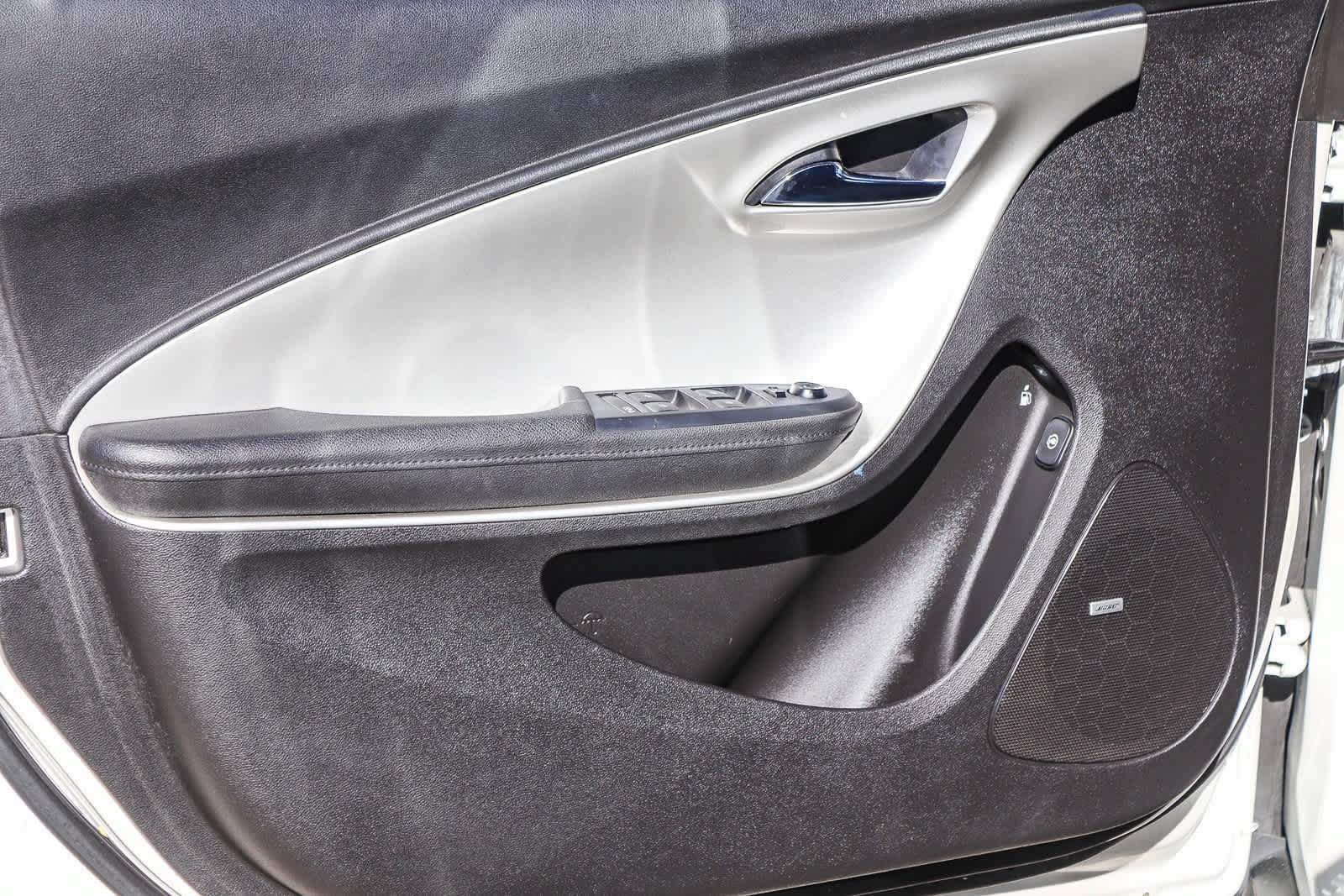Used 2013 Chevrolet Volt Premium w/ Premium Trim Package FWD image 23