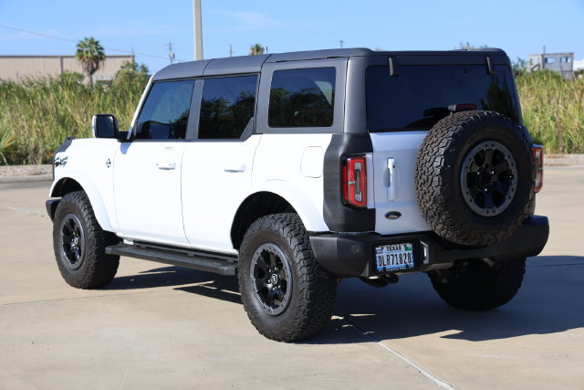 Used 2022 Ford Bronco Outer Banks AWD/4WD image 6