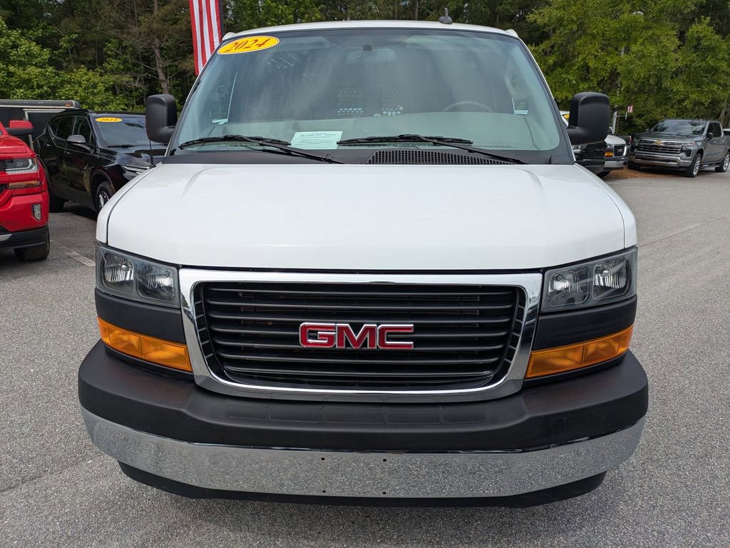 Used 2024 GMC Savana 2500 w/ Driver Convenience Package RWD image 10