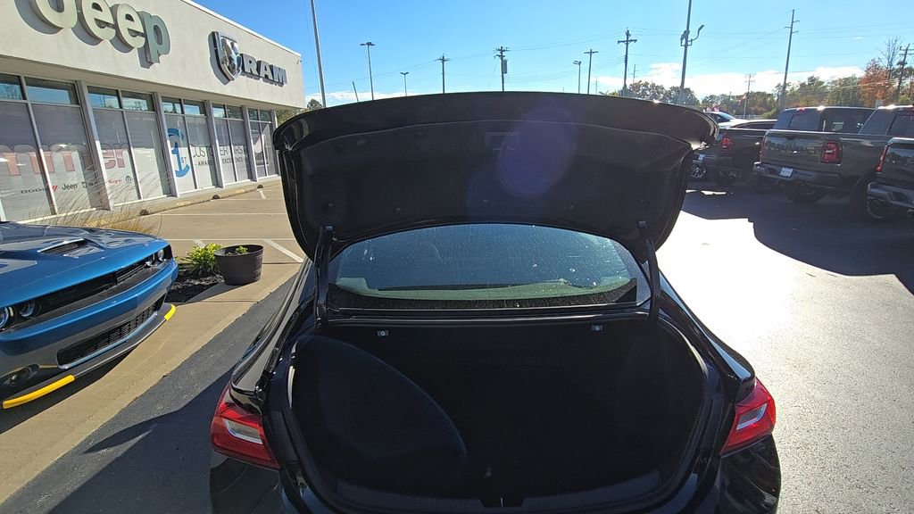 Used 2023 Chevrolet Malibu LT image 16