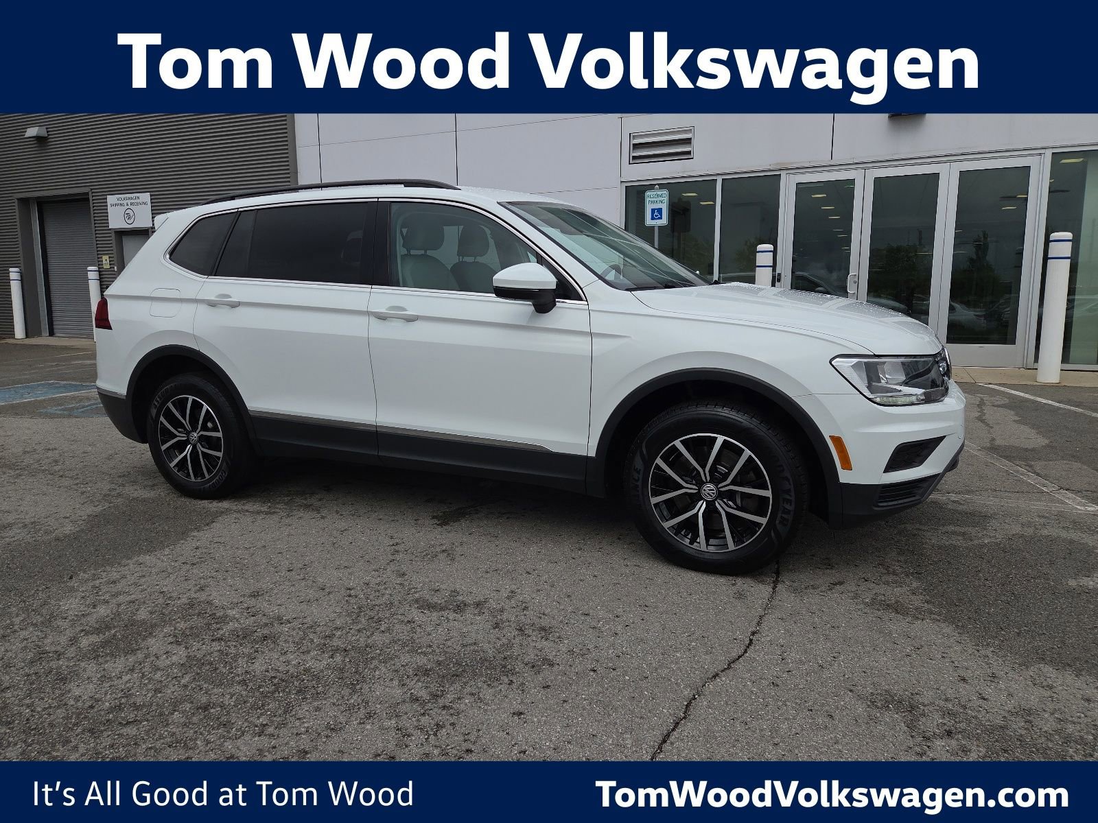 Used 2021 Volkswagen Tiguan SE FWD image 1