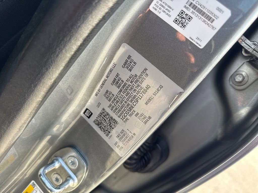 Used 2023 Chevrolet Colorado W/T image 32