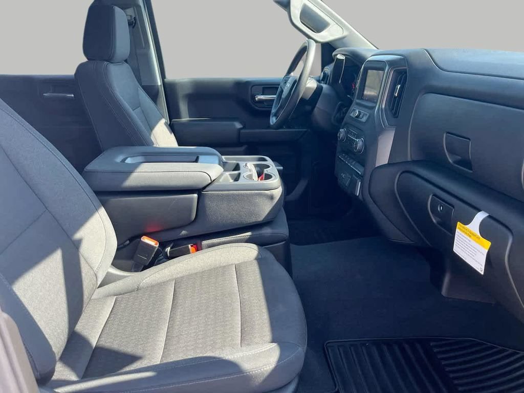 New 2026 Chevrolet Silverado 1500 Custom AWD/4WD image 9
