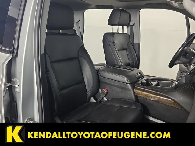 Used 2019 Chevrolet Tahoe LT w/ RST Edition AWD/4WD image 33
