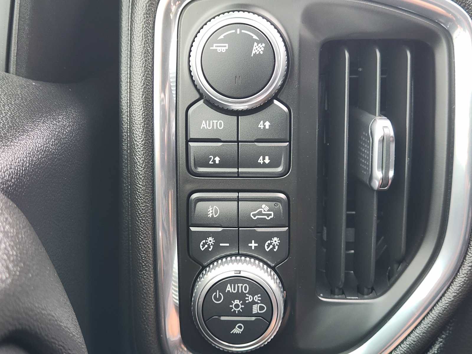 Used 2019 GMC Sierra 1500 SLT AWD/4WD image 24