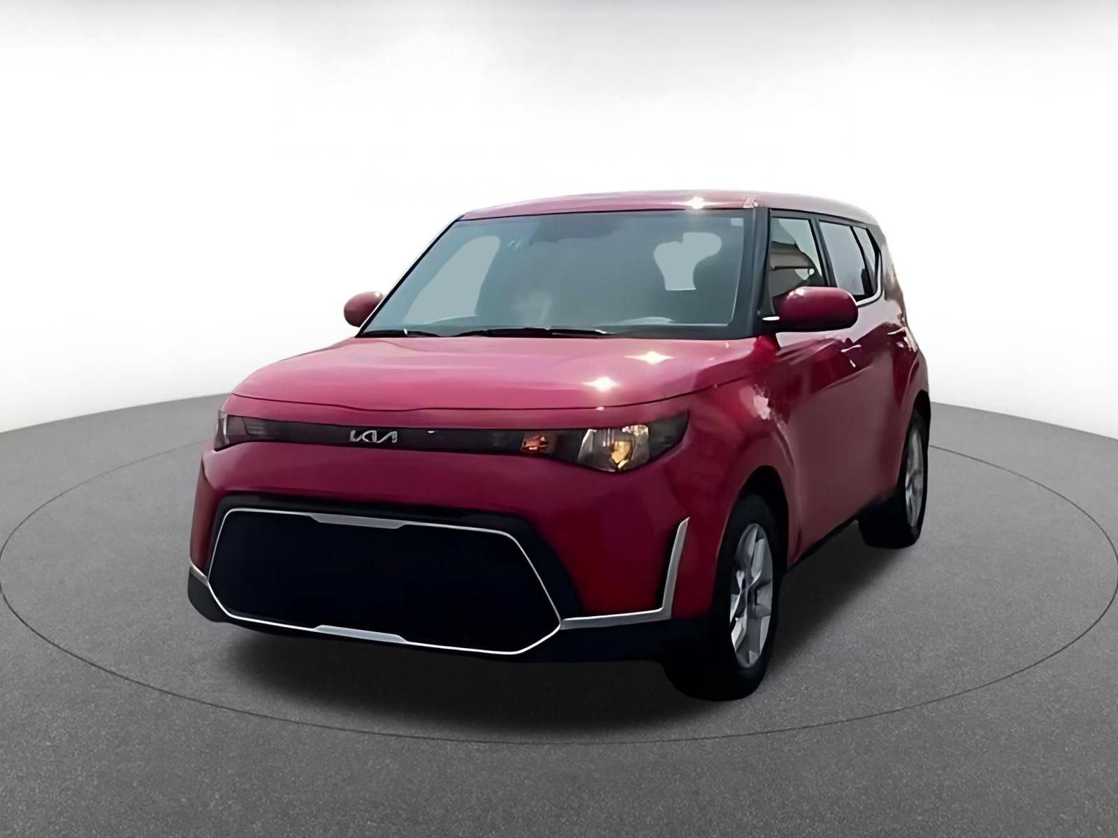 Used 2025 Kia Soul LX w/ LX Technology Package FWD image 5