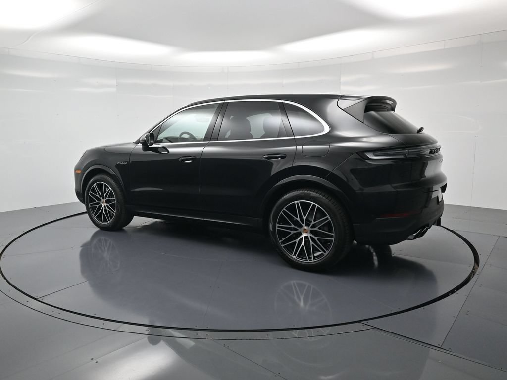 New 2026 Porsche Cayenne E-Hybrid AWD/4WD image 3