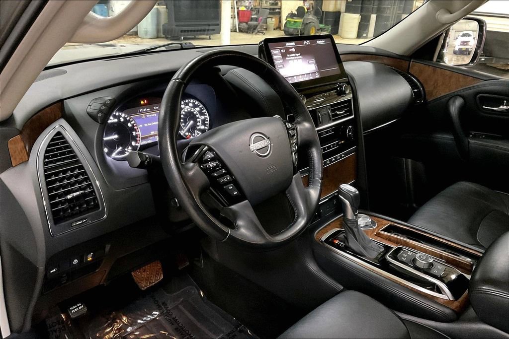 Used 2024 Nissan Armada SL AWD/4WD image 13
