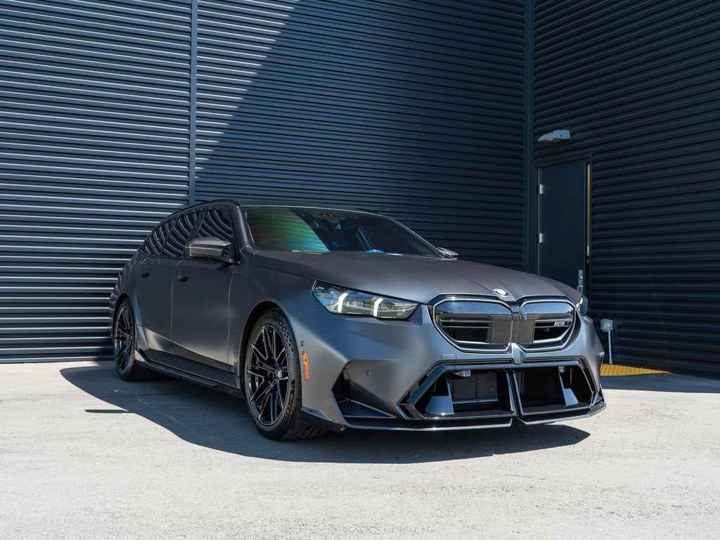 Used 2026 BMW M5 Touring AWD/4WD image 7