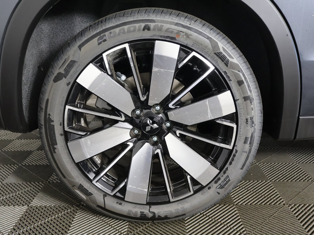 New 2026 Mitsubishi Outlander SE FWD image 23