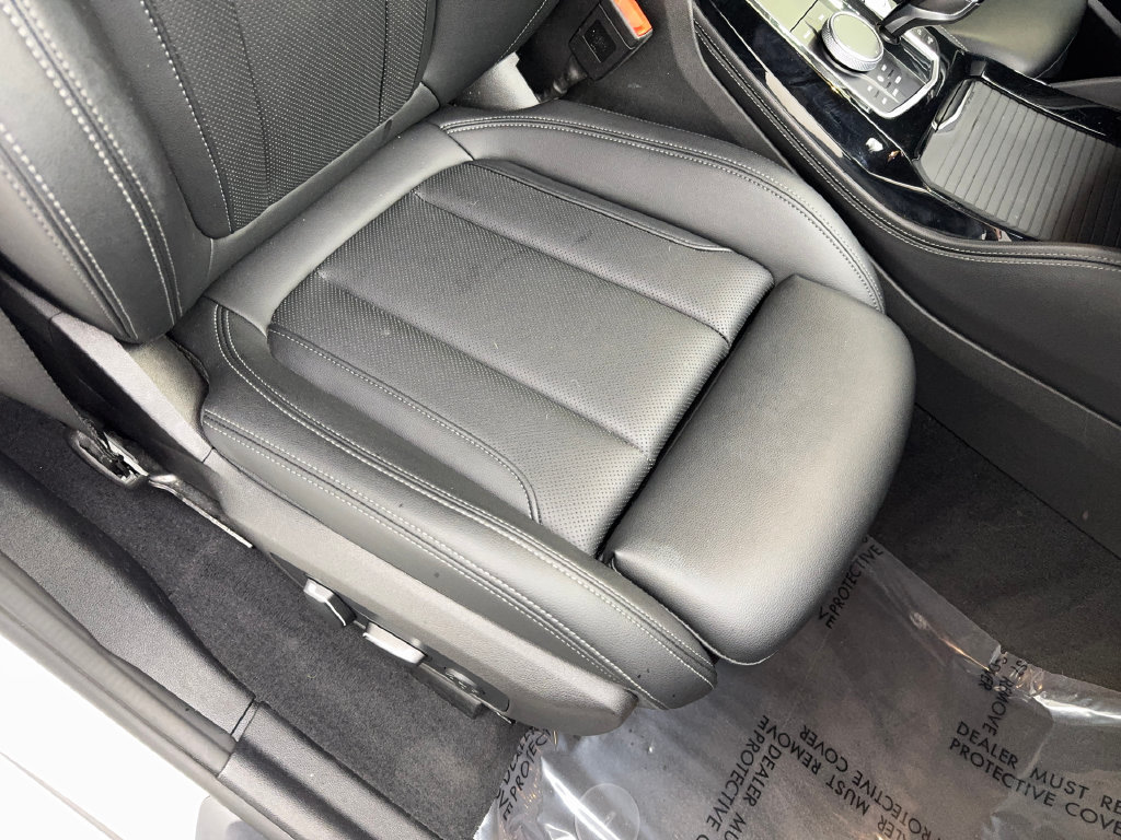 Used 2024 BMW X4 xDrive30i AWD/4WD image 48