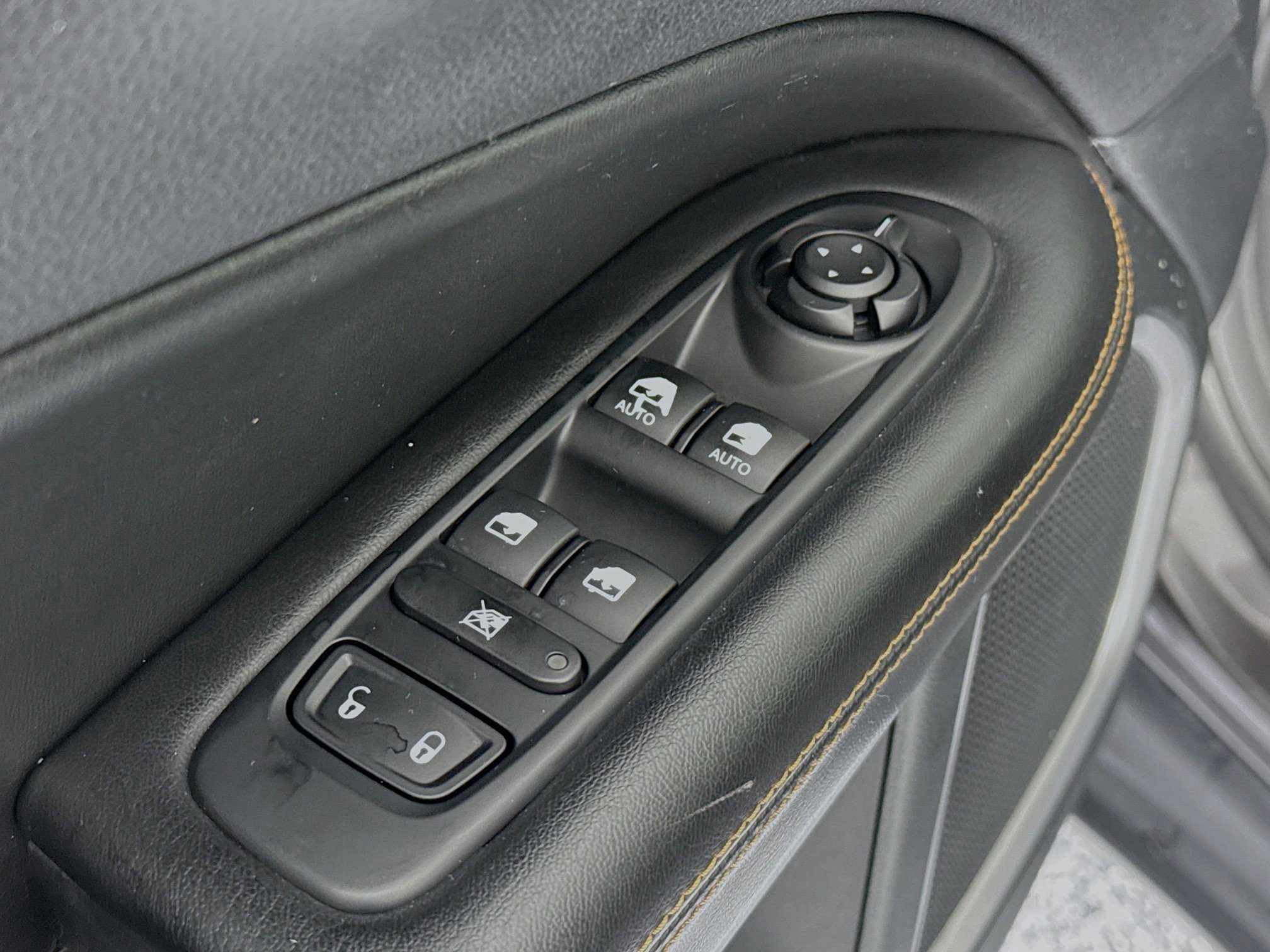 Used 2020 Jeep Compass Limited image 17