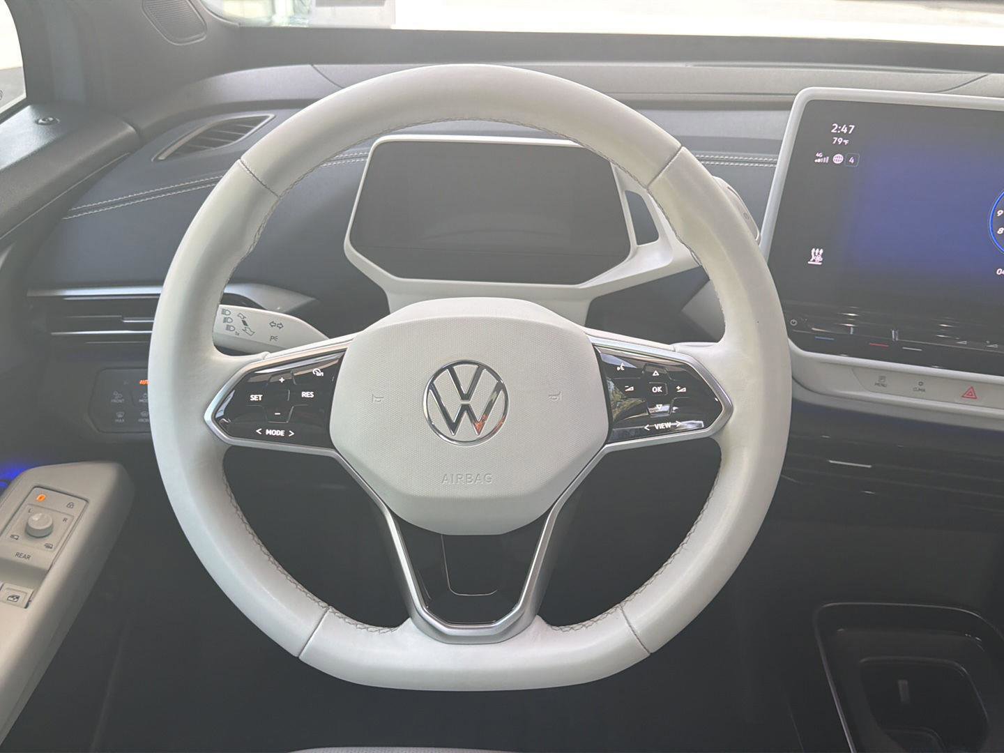 Used 2023 Volkswagen ID.4 Pro S Plus image 18