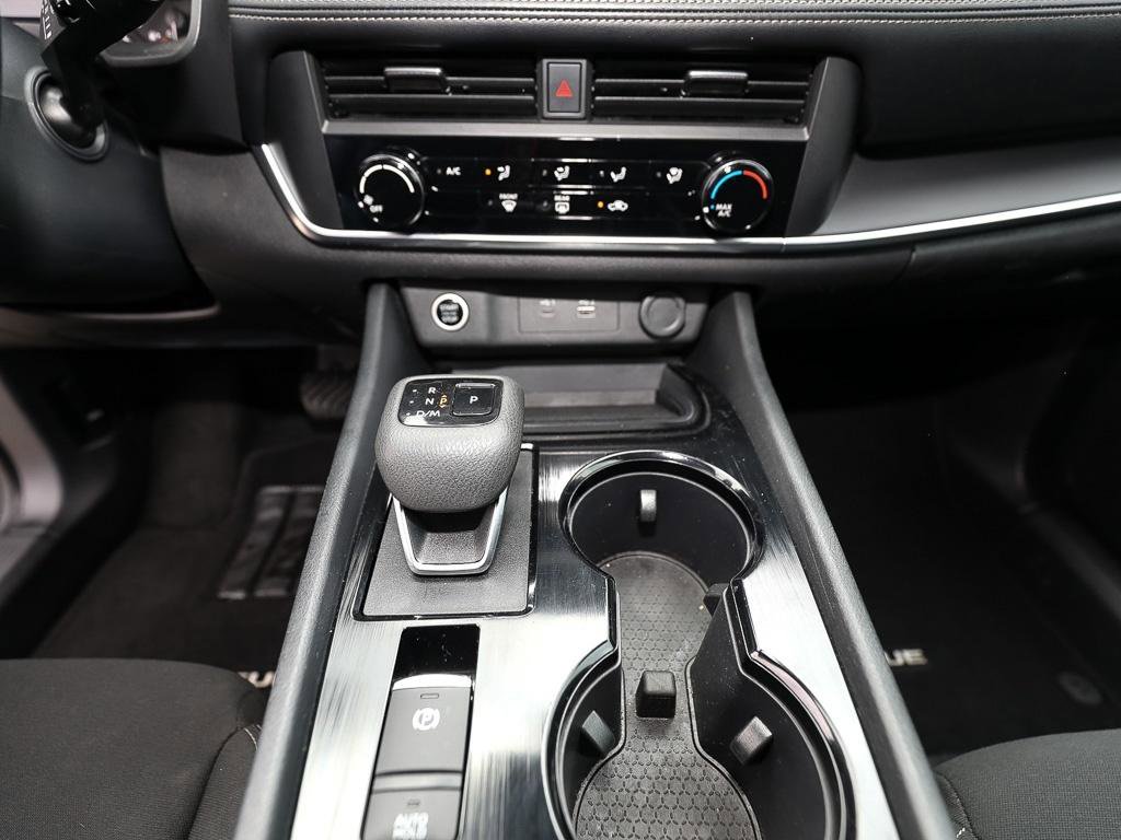 Used 2023 Nissan Rogue S image 20