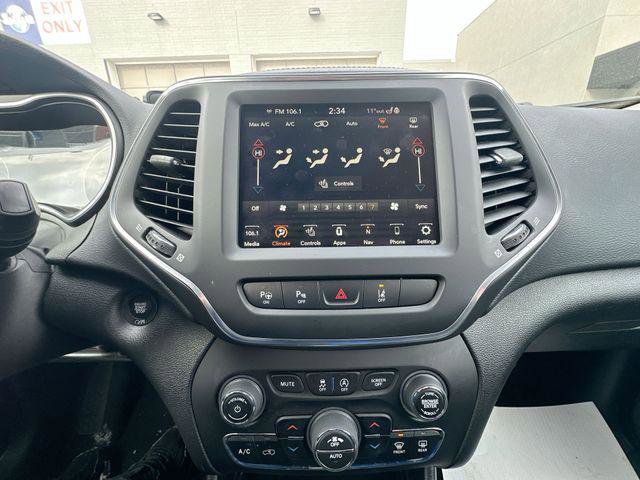 Certified 2023 Jeep Cherokee Altitude Lux image 21