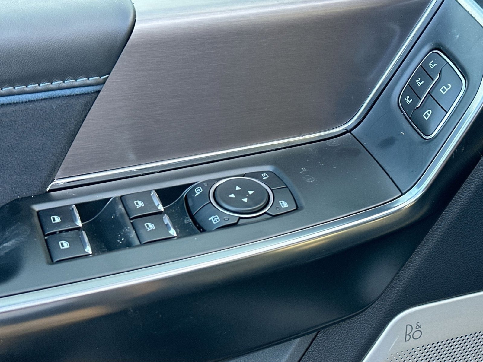 New 2025 Ford F150 Platinum w/ Equipment Group 702A High image 16