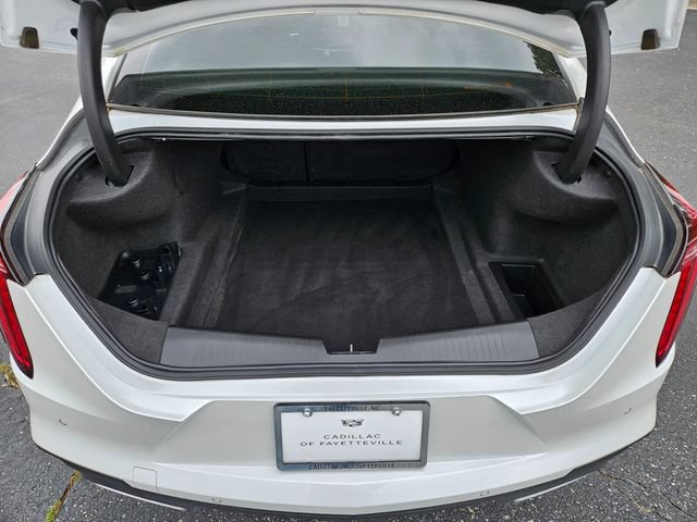 Used 2024 Cadillac CT4 Luxury w/ LPO, ONYX Package RWD image 18