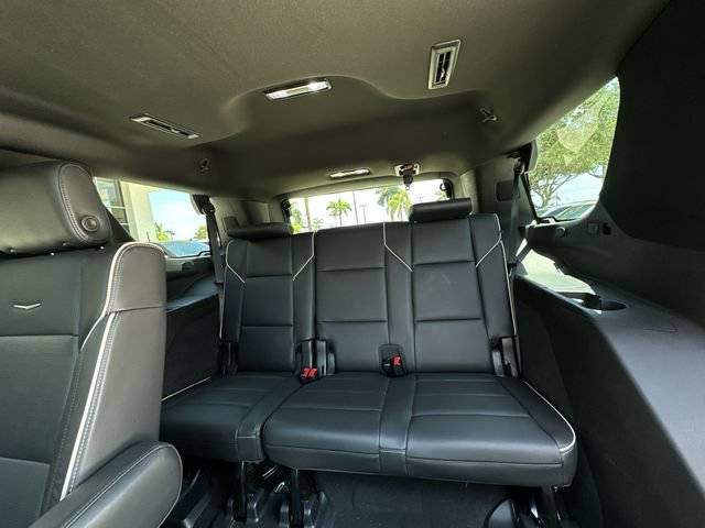 Used 2021 Cadillac Escalade Premium Luxury RWD image 32