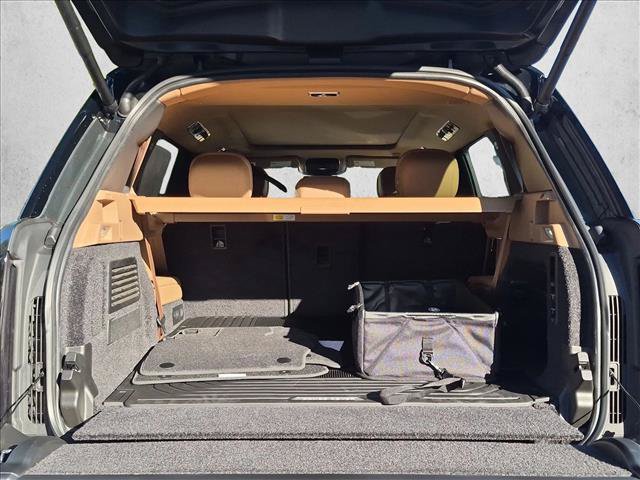 New 2027 Land Rover Range Rover Long Wheelbase SE AWD/4WD image 25