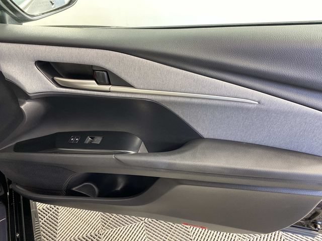 Used 2025 Toyota Camry LE FWD image 25
