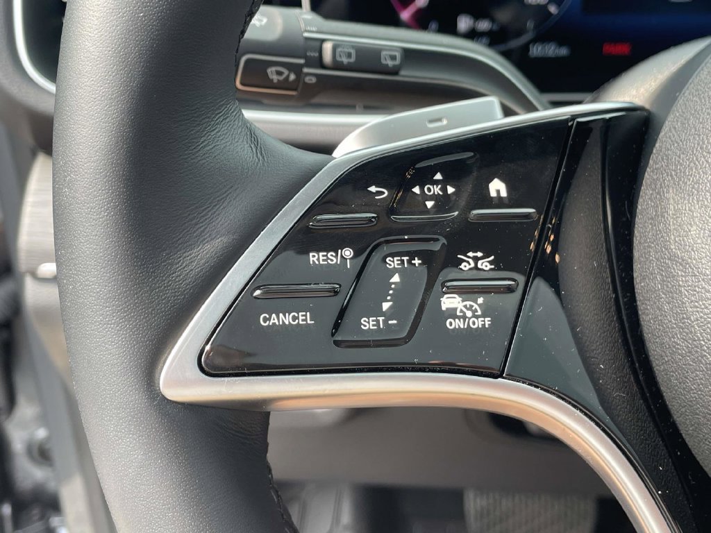 Used 2025 Mercedes-Benz GLE 580 4MATIC image 36