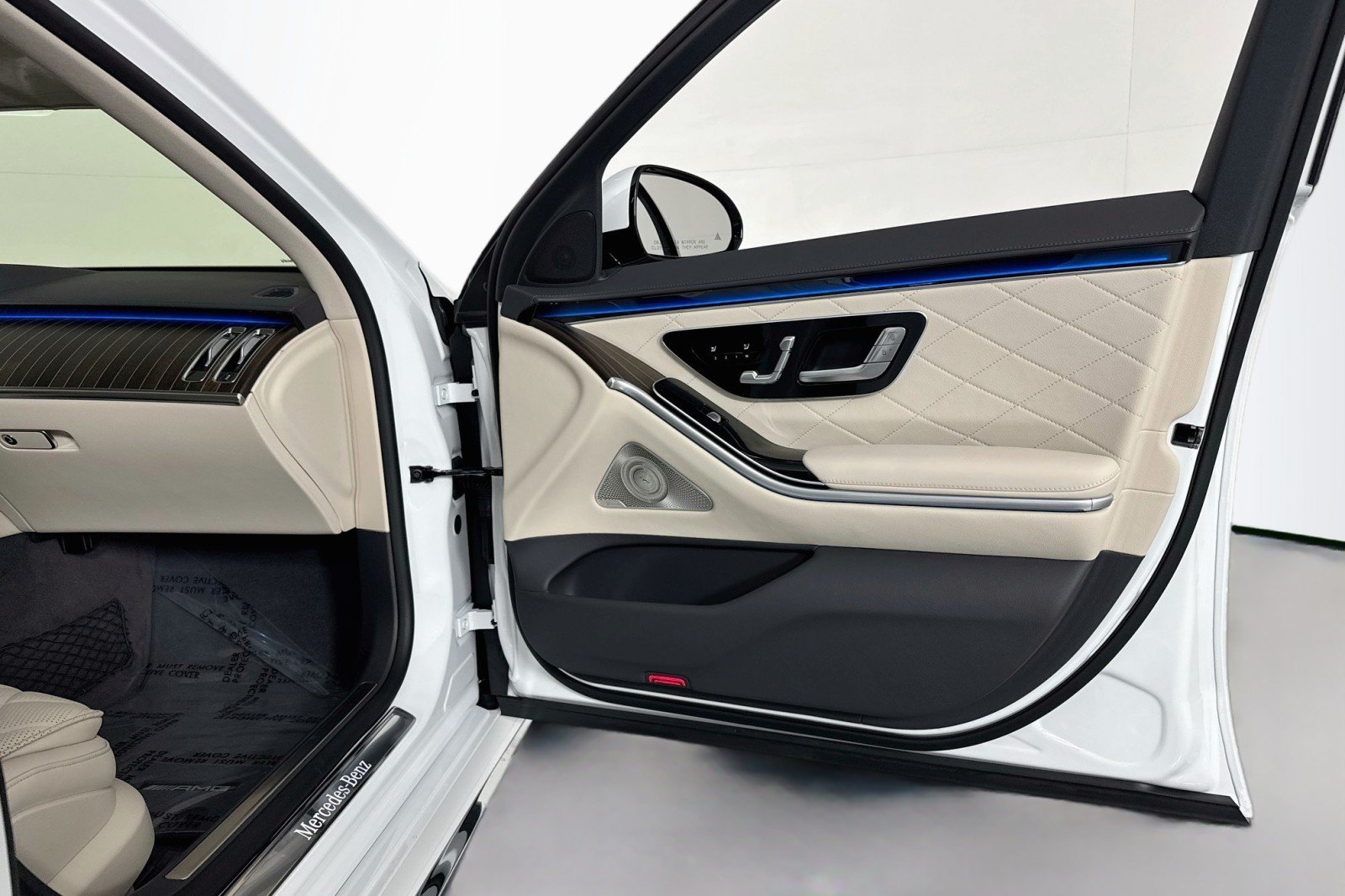 New 2026 Mercedes-Benz S 580e 4MATIC Sedan image 24