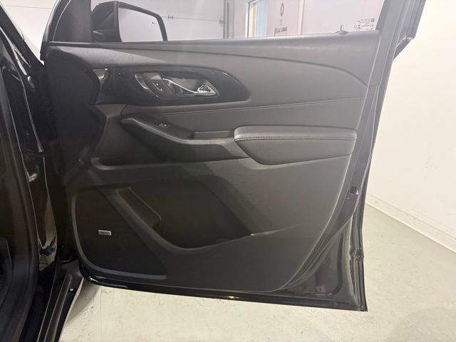 Certified 2023 Chevrolet Traverse RS w/ LPO, Floor Liner Package image 29