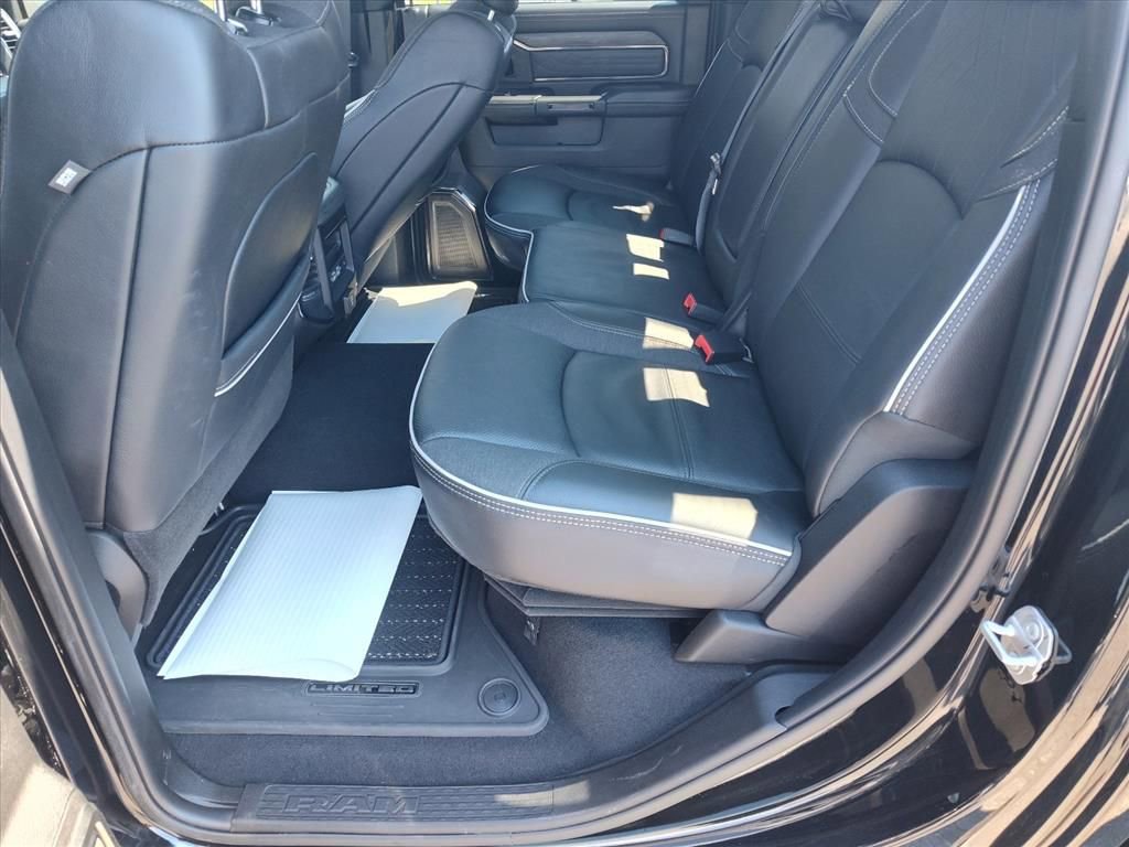 Used 2025 RAM 3500 Limited AWD/4WD image 10